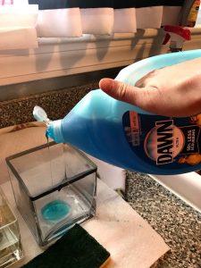 Clean kitchen cabinet hardware with a squirt of dishwashing liquid (I used Dawn) #clean #kitchencabinets