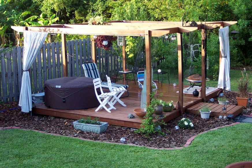 Floating Deck Landscaping Ideas, Landscaping Around Deck And Patio