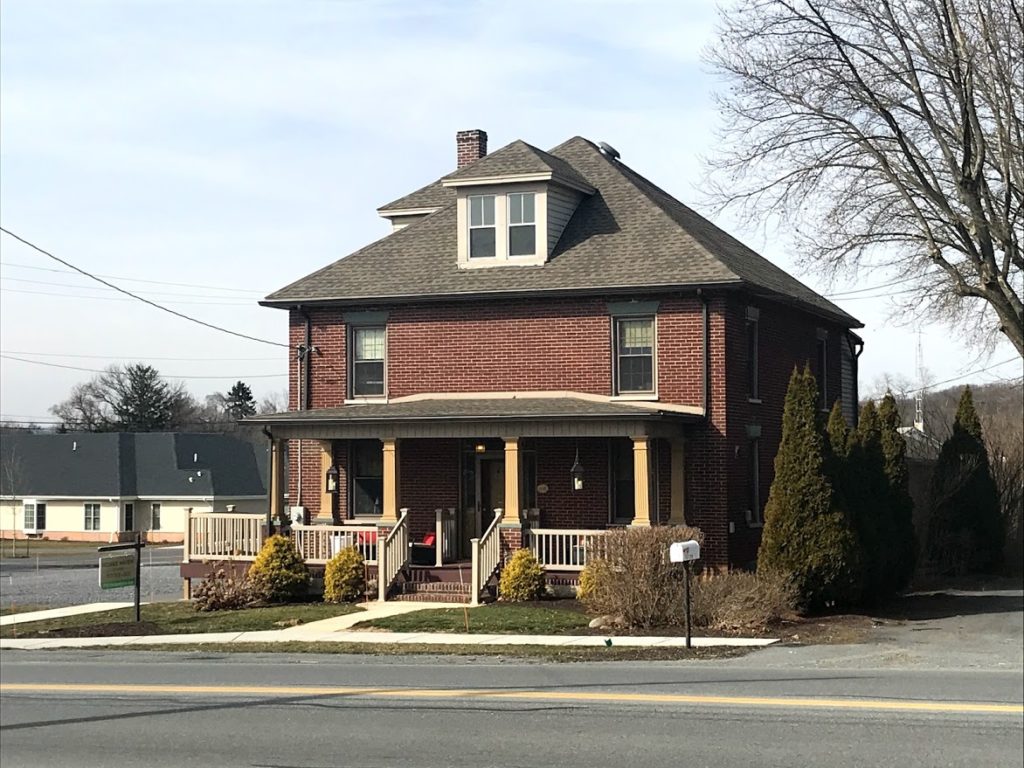 Foursquare house in Chambersburg, PA with a center entrance
