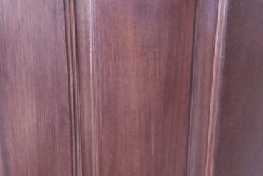 Our mahogany front door with cracks. The previous owners didn't maintain, so now it's time to apply a temporary fix while we save for a new door #crackedwood #crackeddoor