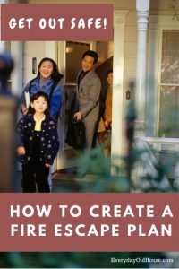 Keep you family safety in the event of a fire.  A little preparation goes a long way!!!  Learn how to Create a Fire Evacuation Plan with these 5 amazing resources #homesafety #fire #safetyfirst