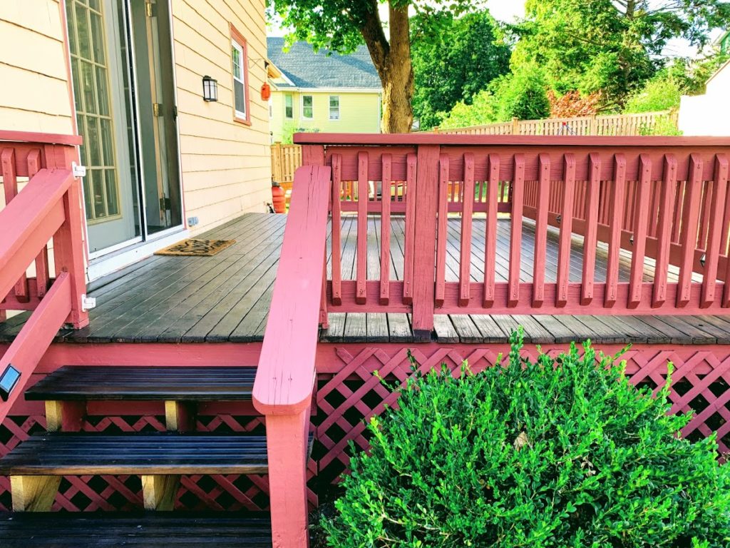 How to restore and old deck for DIYers
