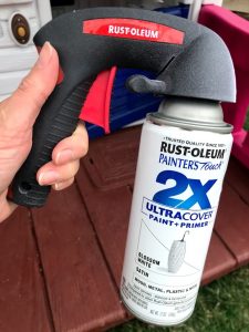 You wont regret buying a Comfort Grip spray paint holder in your DIY projects! #spraypaint #comfortgrip #rustoleum
