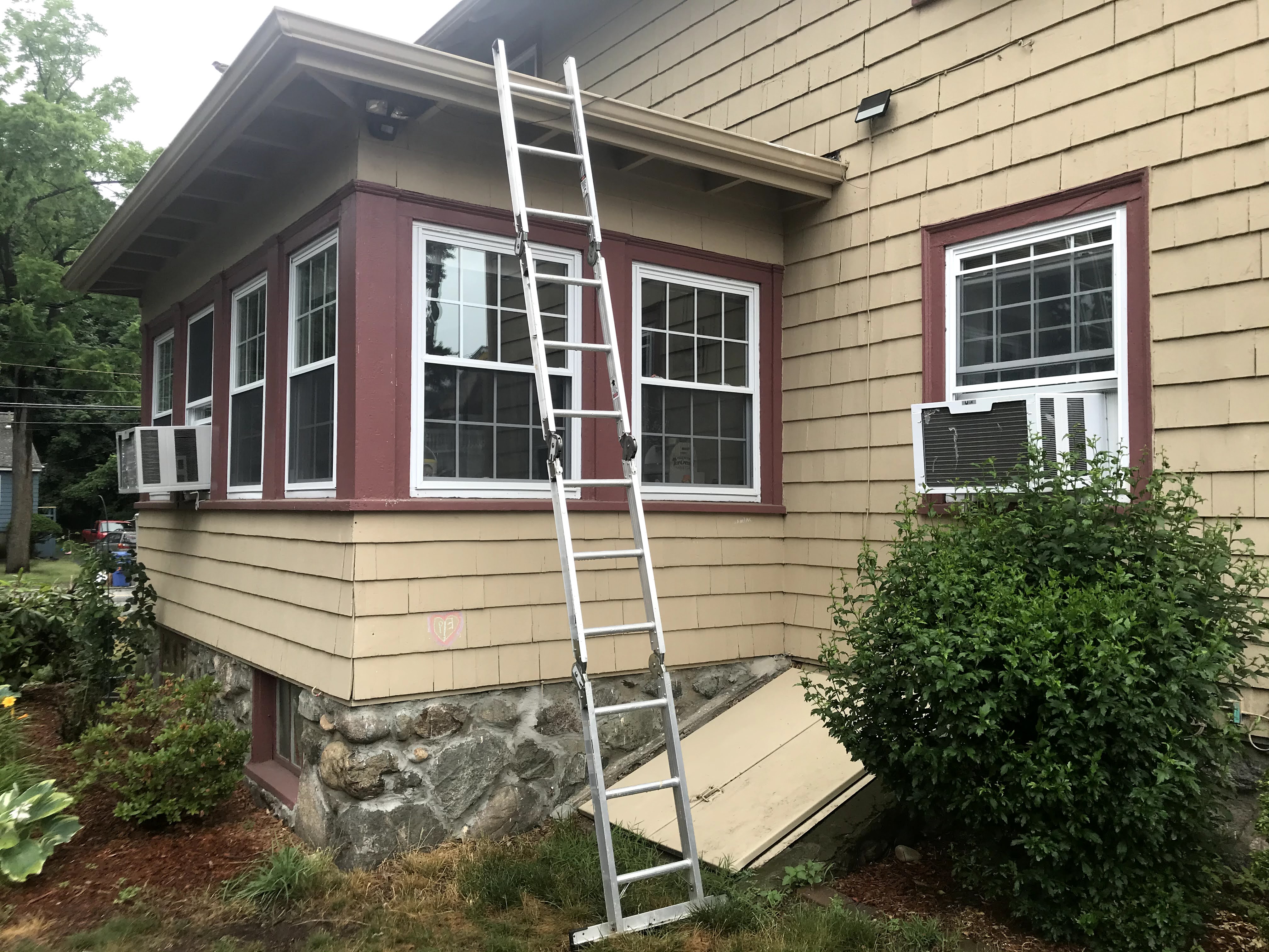 Store ladders to help prevent burglars and break-ins #safetyprevention #homethefts