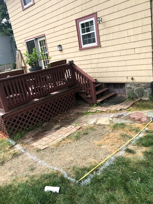 Ugly spot in our backyard that needed a change #DIYdeck #backyard