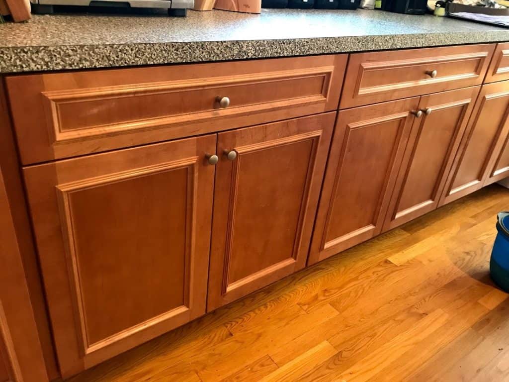 5 Expert Ways To Clean Wooden Kitchen Cabinets Everyday Old House   Wooden Kitchen Cabinets Cleaned 1024x768 