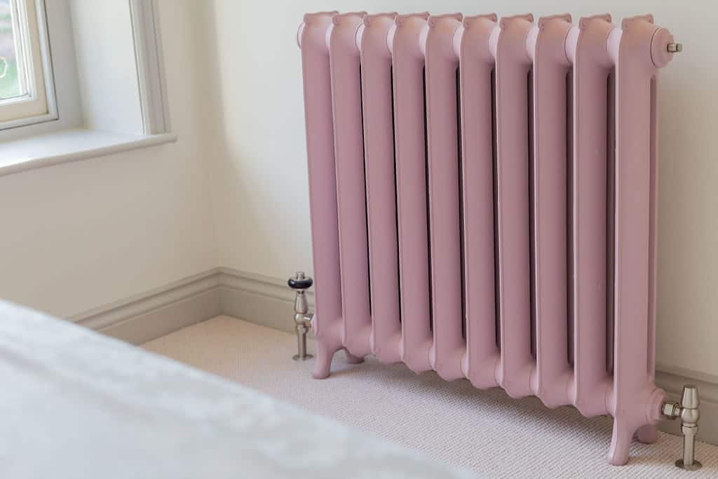 Calm pink color for cast iron radiator #calminterior #paladinradiators #refreshradiators